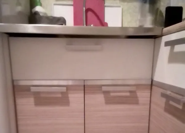 Швеллер алюминиевый 10*15*10*1 мм 2,0м без покрытия