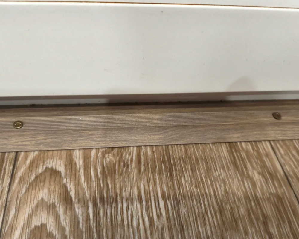 Порог одноуровневый ПС 04.2700.281 Сосна