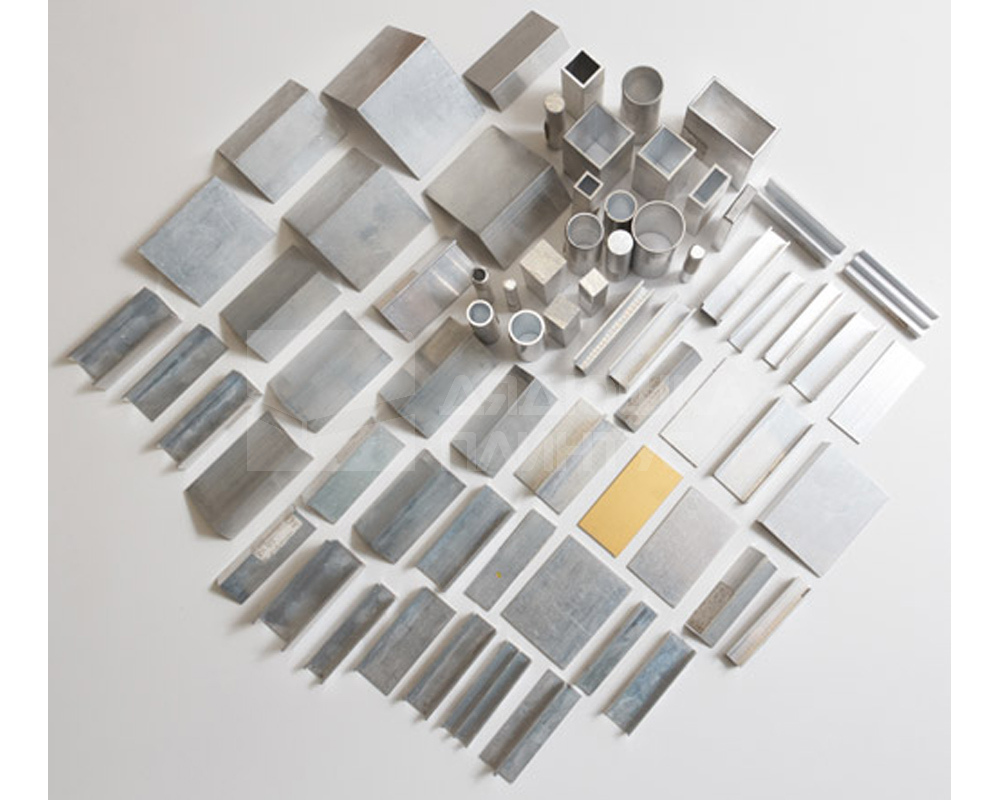 Швеллер алюминиевый 10*15*10*1 мм 2,0м без покрытия