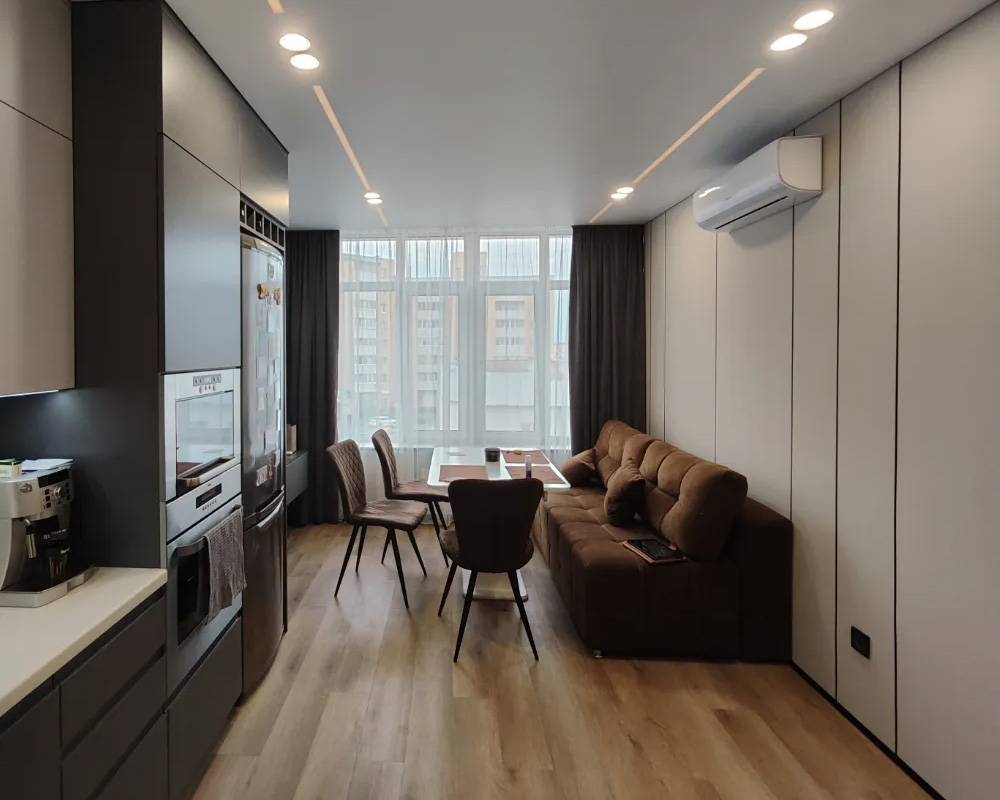 PV83-42 Профиль П-образный Муар Черный 10мм х 2.7м