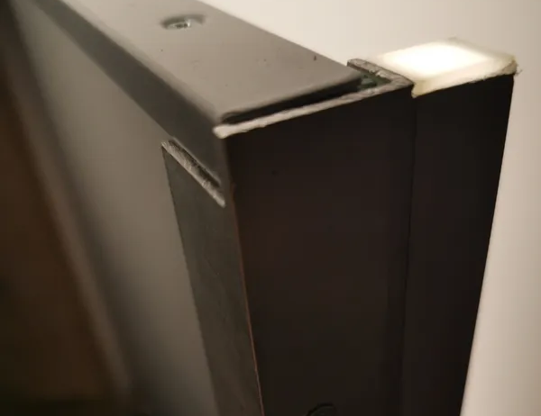 Швеллер алюминиевый 10*15*10*1 мм 2,0м без покрытия