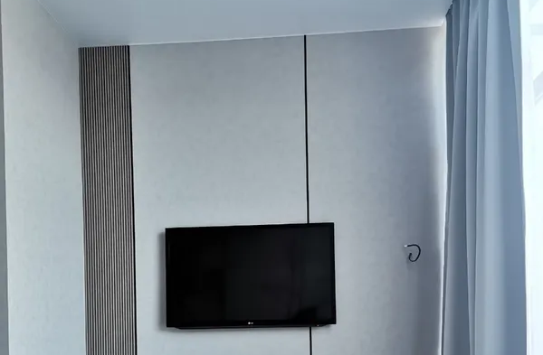 Полоса алюминиевая 20х1,5 мм черный/глянец 2,7 м