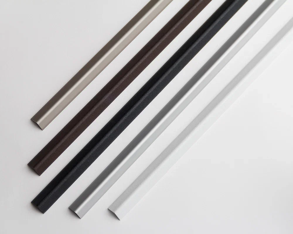 Угол наружный алюминиевый УО 01-27.2700.084